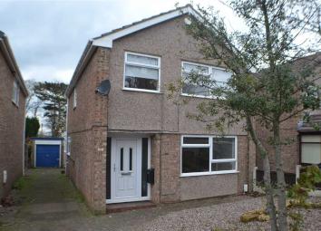 Detached house For Sale in Prenton
