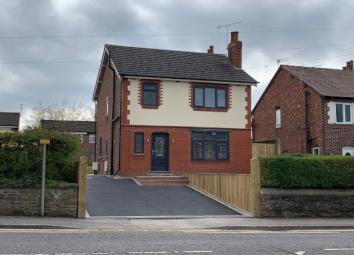 Detached house To Rent in Macclesfield