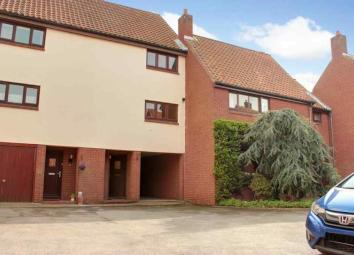 Town house For Sale in Beverley