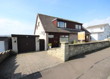 Semi-detached house For Sale in Cowdenbeath