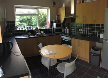 Terraced house To Rent in Swansea