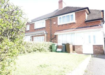 Semi-detached house To Rent in Solihull