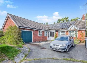 Bungalow For Sale in Middlewich