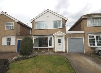 Link-detached house For Sale in Wakefield