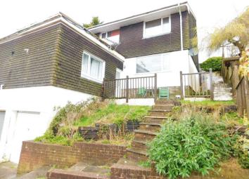 Semi-detached house For Sale in Caerphilly