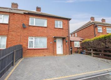 Semi-detached house For Sale in Daventry