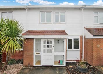 Terraced house For Sale in Redditch