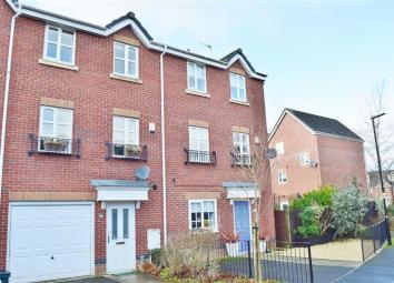 Town house To Rent in Preston