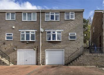 Semi-detached house For Sale in Heckmondwike