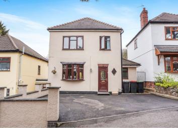 Detached house For Sale in Atherstone