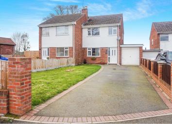 Semi-detached house For Sale in Malpas