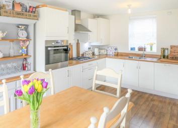 Detached house For Sale in Southam