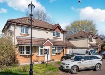 Detached house For Sale in Runcorn