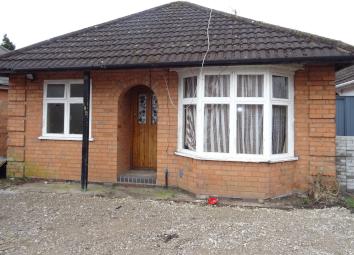 Detached bungalow For Sale in Birmingham