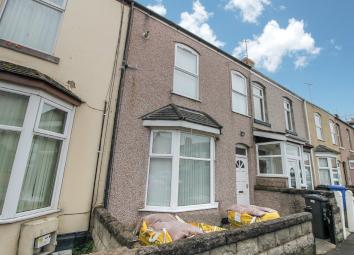 Terraced house For Sale in Rhyl