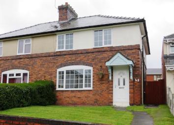 Terraced house For Sale in Dudley