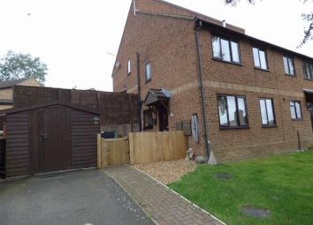 End terrace house To Rent in Daventry