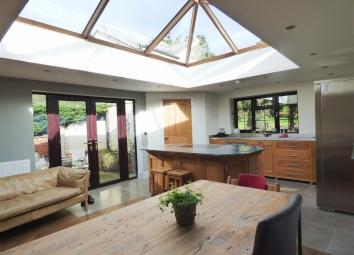 Country house For Sale in Northampton