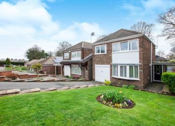 Link-detached house For Sale in Nottingham