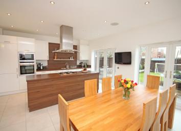 Town house For Sale in Southport