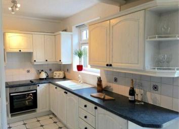 Semi-detached house To Rent in Hull