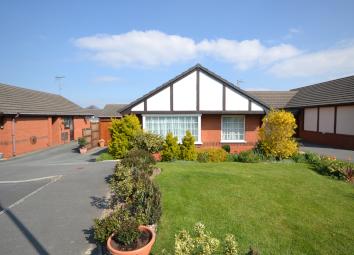 Detached bungalow For Sale in Abergele