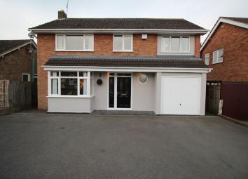 Detached house For Sale in Bedworth