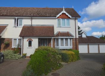2 Bedroom Maisonette to rent