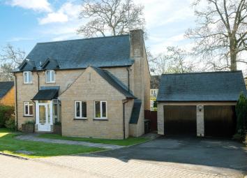 Detached house For Sale in Corsham