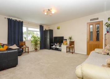 Flat For Sale in Leatherhead