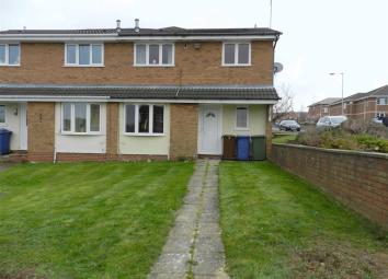 Semi-detached house To Rent in Cannock