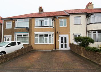 Detached house For Sale in Chatham