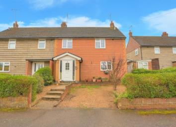 Semi-detached house For Sale in St.albans
