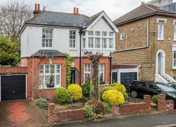 Detached house For Sale in Bromley