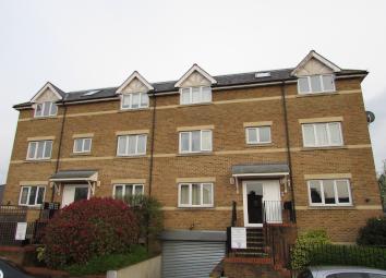 Flat For Sale in Ashford