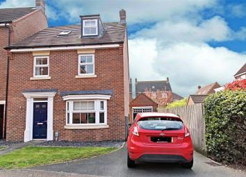 Detached house For Sale in Brough