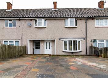 Terraced house For Sale in Croydon
