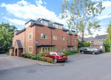 Flat For Sale in Ascot