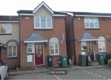 Terraced house To Rent in Watford