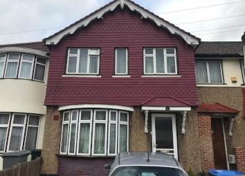 Terraced house For Sale in Wembley