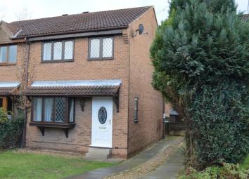 Semi-detached house To Rent in Knottingley