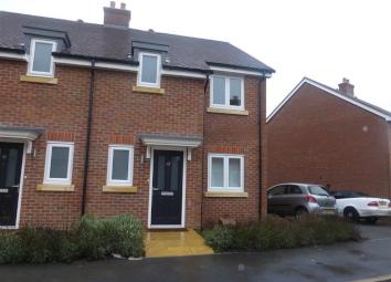Semi-detached house For Sale in Aylesbury