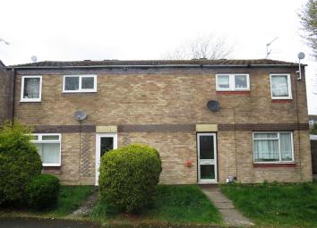 Semi-detached house For Sale in Dunstable