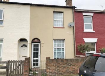 Terraced house To Rent in Gillingham