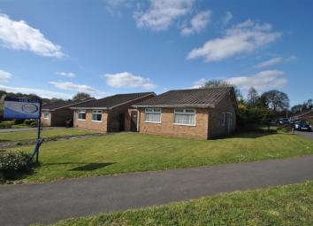 Detached bungalow For Sale in Warrington