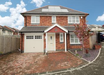 Detached house For Sale in Llandudno Junction