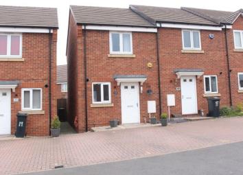 Terraced house For Sale in Kingswinford