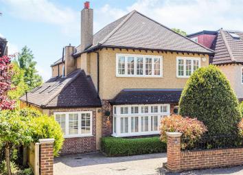4 Bedrooms Detached house for sale in Hunter Road, West Wimbledon SW20