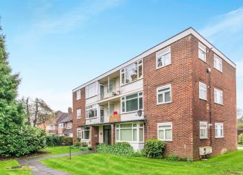 Flat For Sale in Redhill