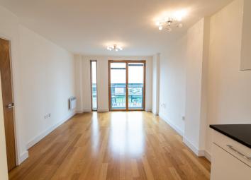 Flat To Rent in Chatham
